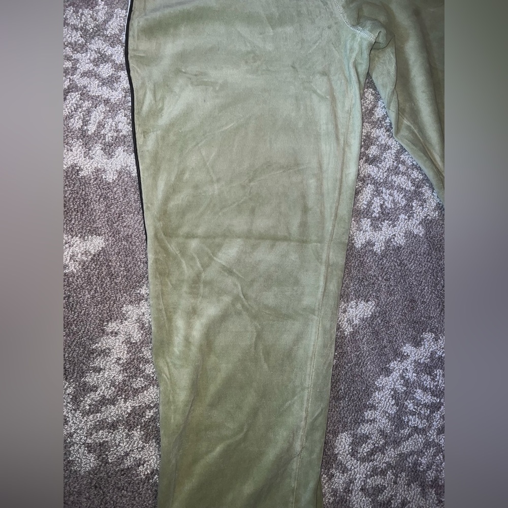 ⭐️Fu-Da⭐️ Vintage, Velour, Jumpsuit ⭐️Top size Large, bottom size Medium⭐️ - Picture 17 of 17